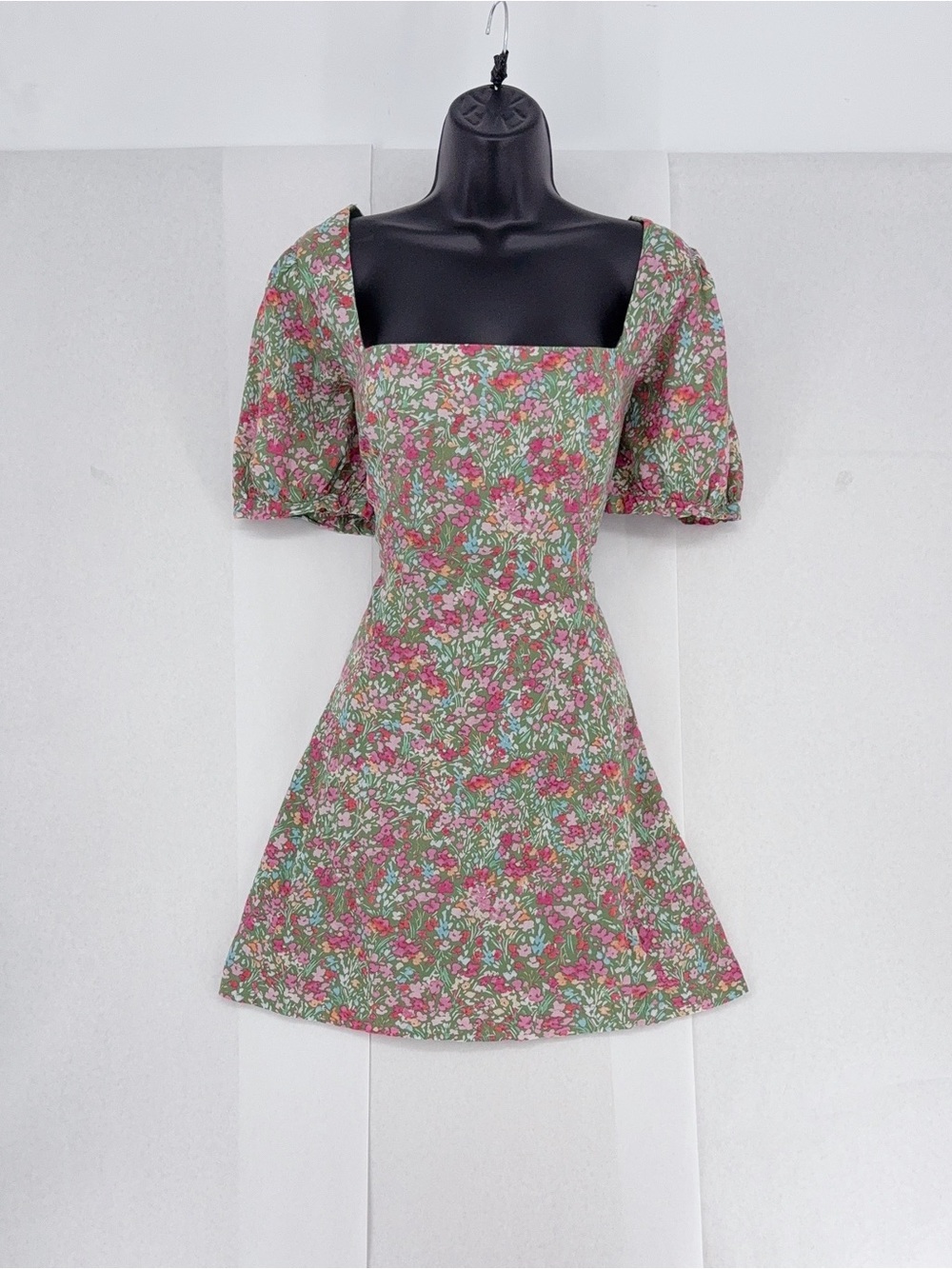 Lost and Wander Floral Square-Neck Mini floral Dress 100% cotton size L